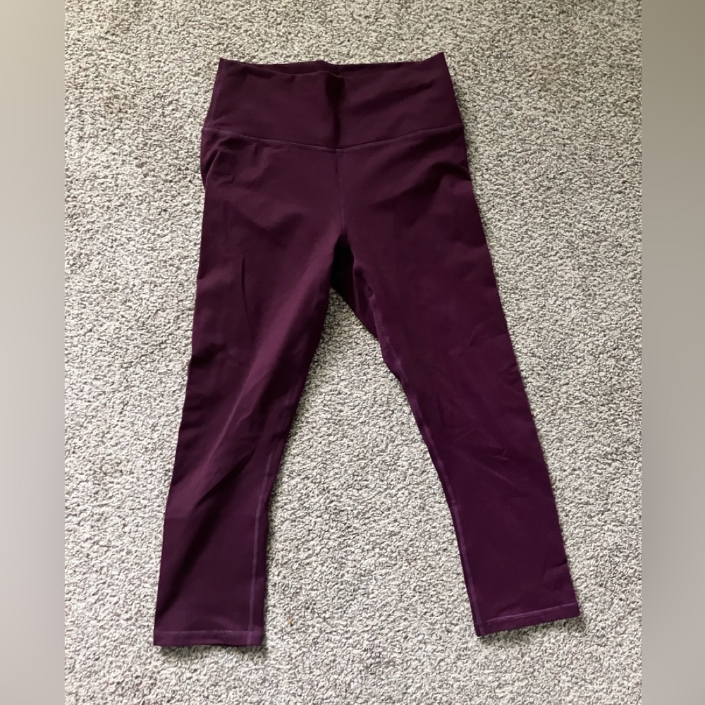 Fabletics crop leggings